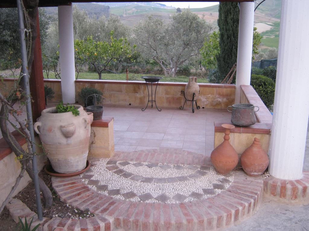 B&B La Casa Dell'Artista Assoro Exterior foto
